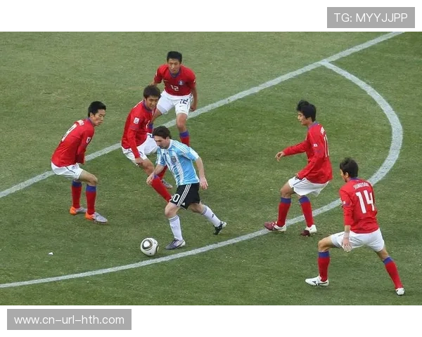 诺丁汉森林0-2埃弗顿，保级关键战太妃糖客场全取三分