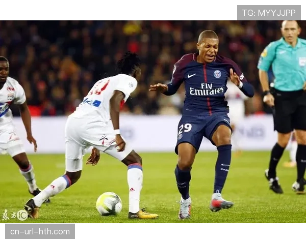 天气预报显示本周末多场法甲比赛将在雨中进行